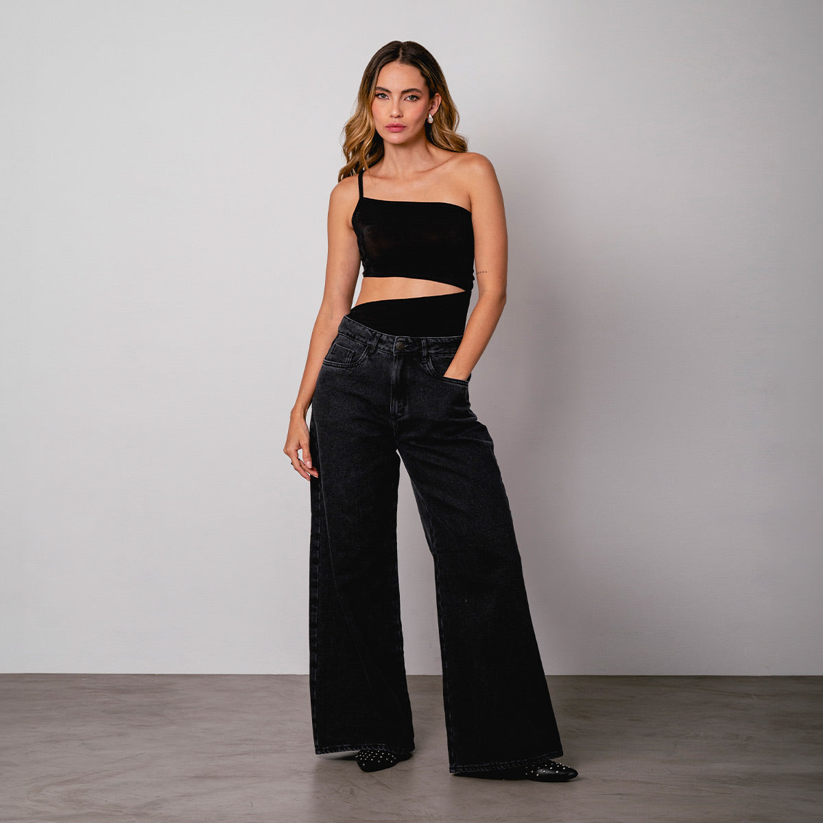 BODY TIRO BAJO TIRAS UROS