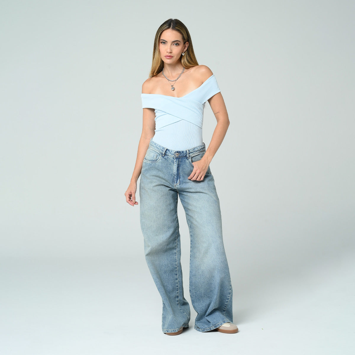 BODY TIRO BAJO SHOULDERLESS FASH