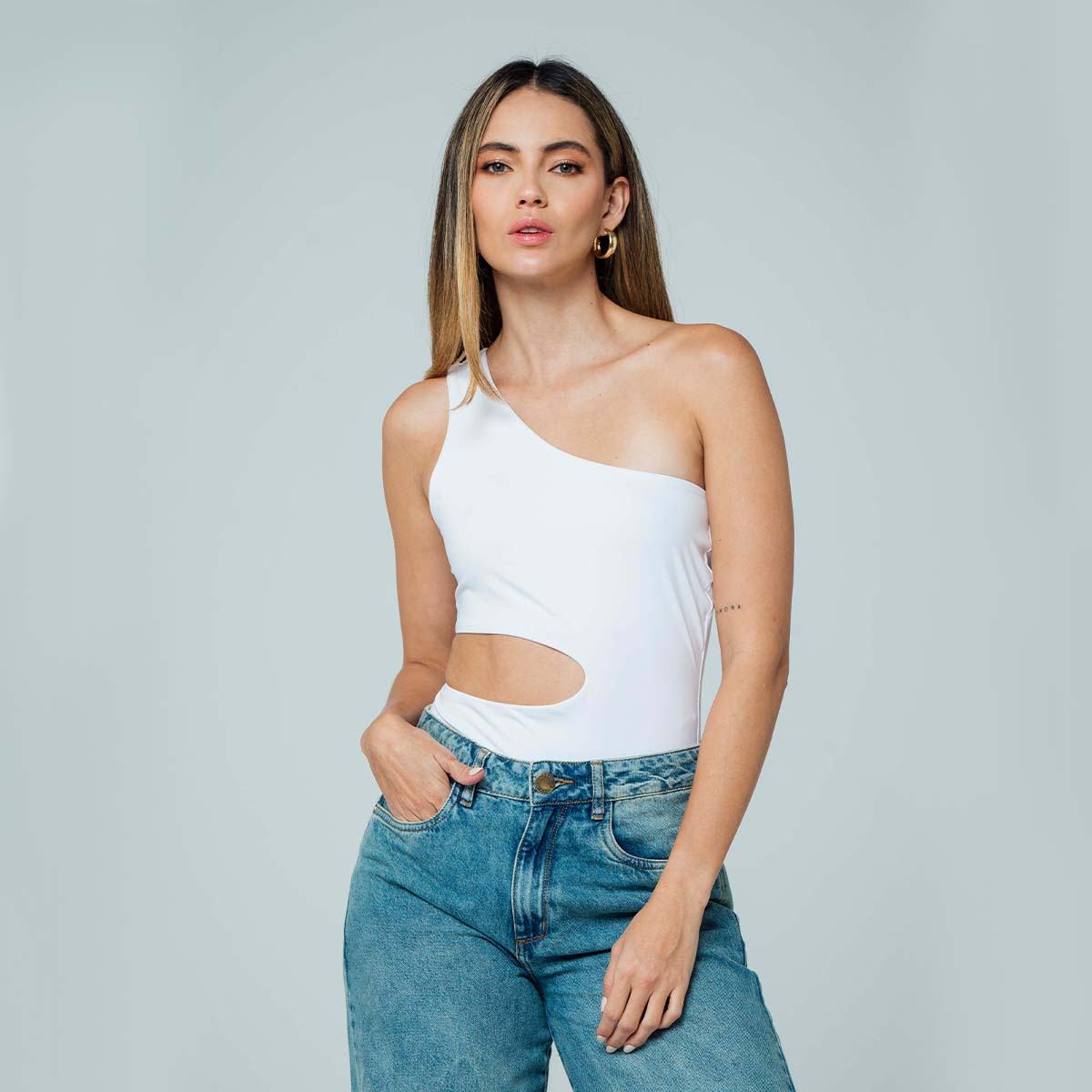 BODY TIRO BAJO MANGA SISA BONA