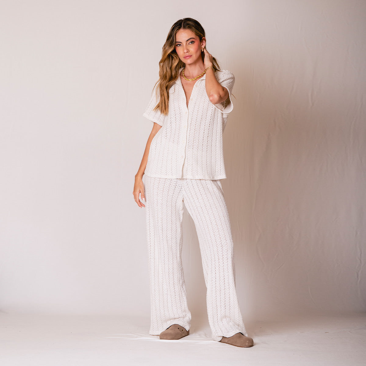 CAMISA AJUSTADA LARGA MANGA CORTA BABO