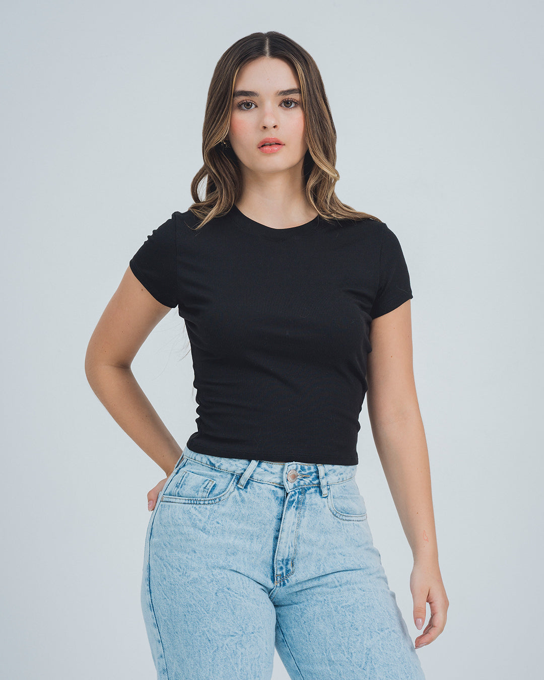 CAMISETA AJUSTADA LARGA MANGA CORTA BRAT