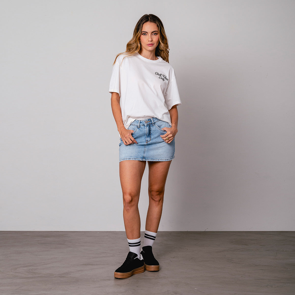 MINIFALDA TALLE MEDIO NOW