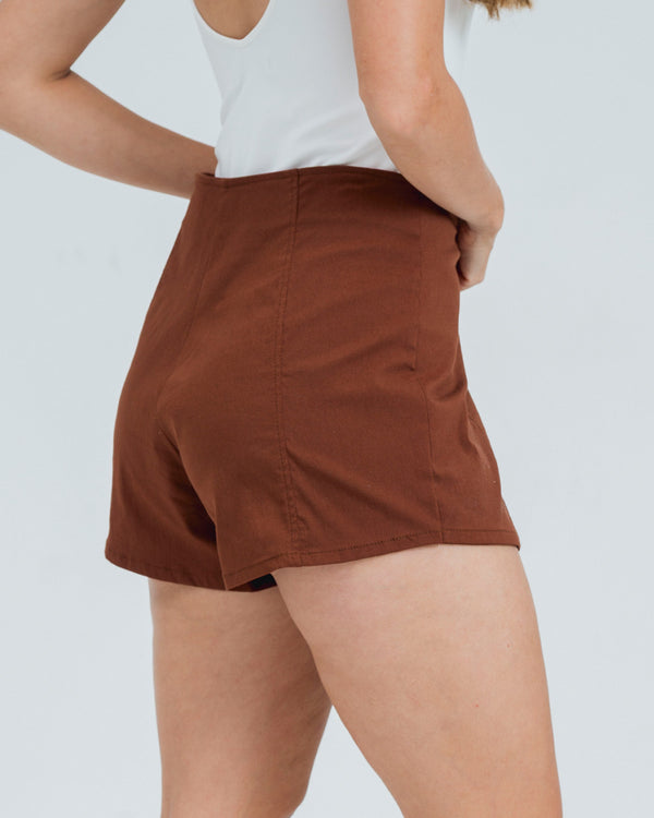 FALDA SHORT TALLE MEDIO TADEO
