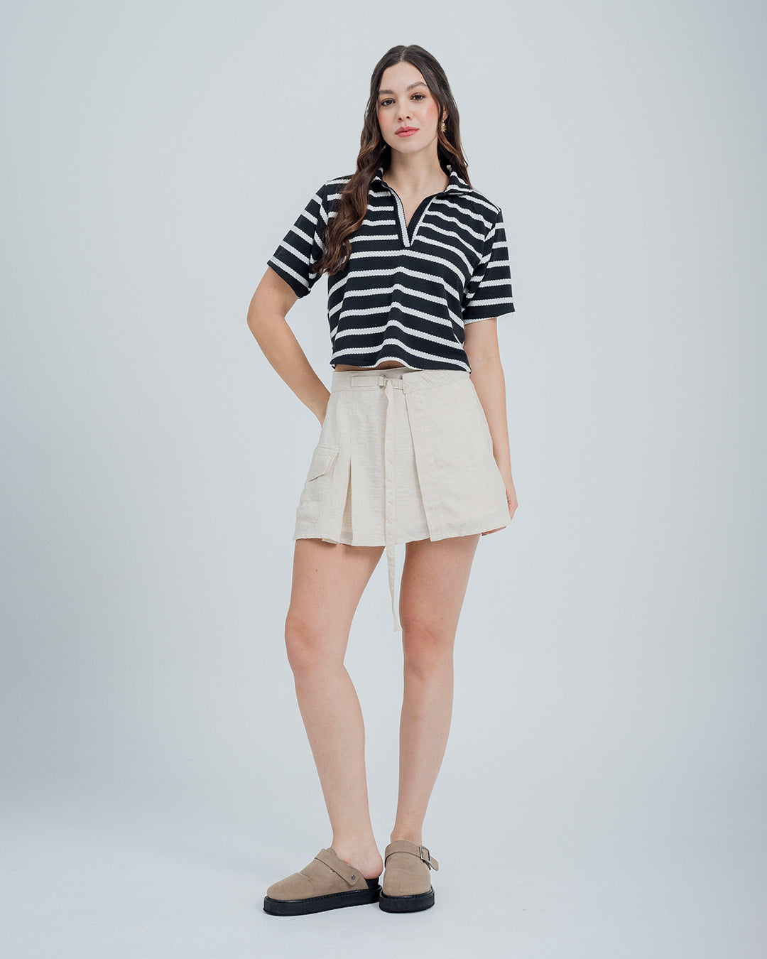 FALDA CORTA TALLE MEDIO ORLA