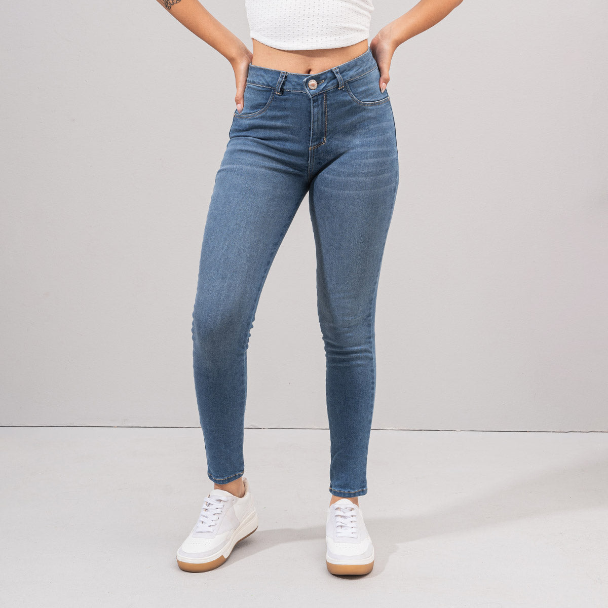 JEAN SKINNY TALLE MEDIO MAJOR