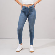 JEAN SKINNY TALLE MEDIO MAJOR