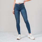 JEAN SKINNY TALLE MEDIO PARABE
