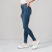 JEAN SKINNY TALLE MEDIO PARABE