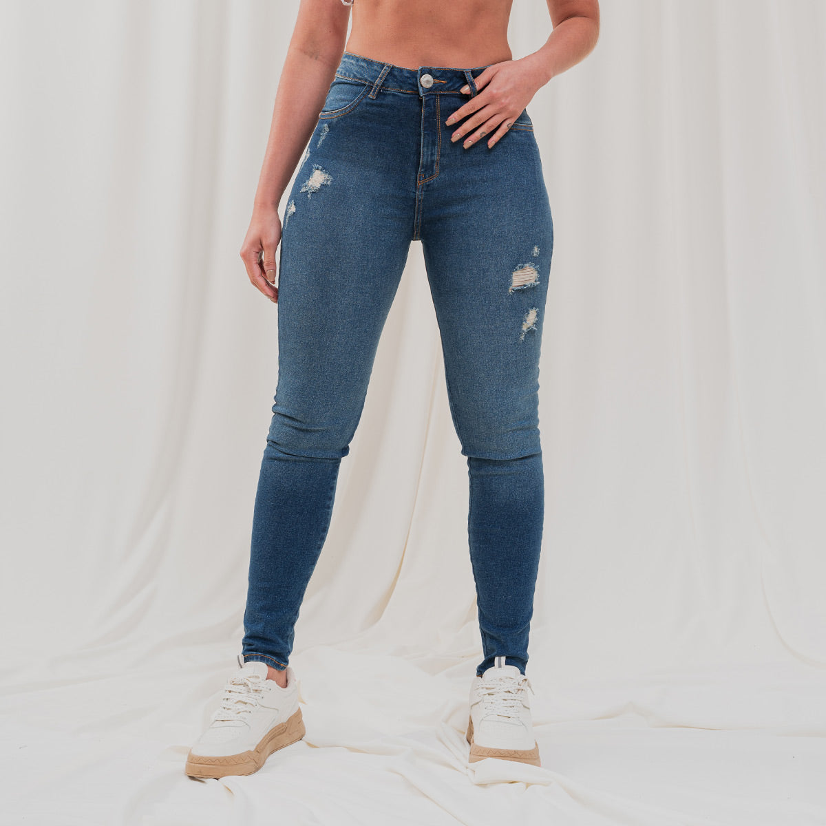 JEAN SKINNY TALLE ALTO DAKU