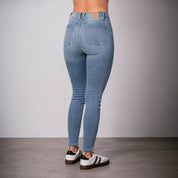 JEAN SKINNY TALLE ALTO DARIA