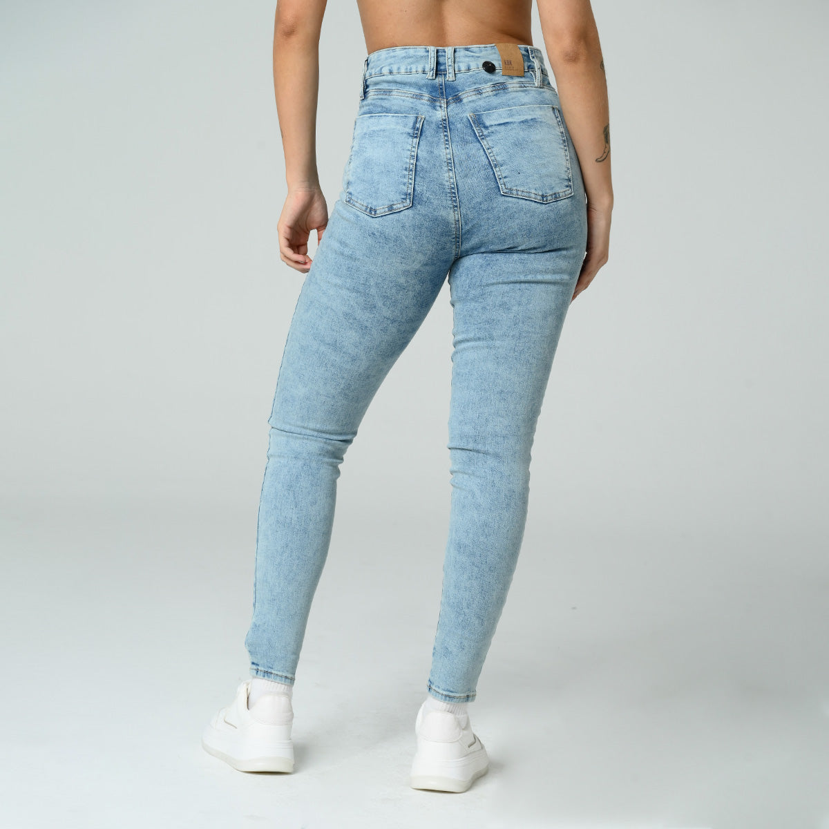 JEAN SKINNY TALLE ALTO MIGA
