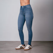 JEAN SKINNY TALLE ALTO LOBU