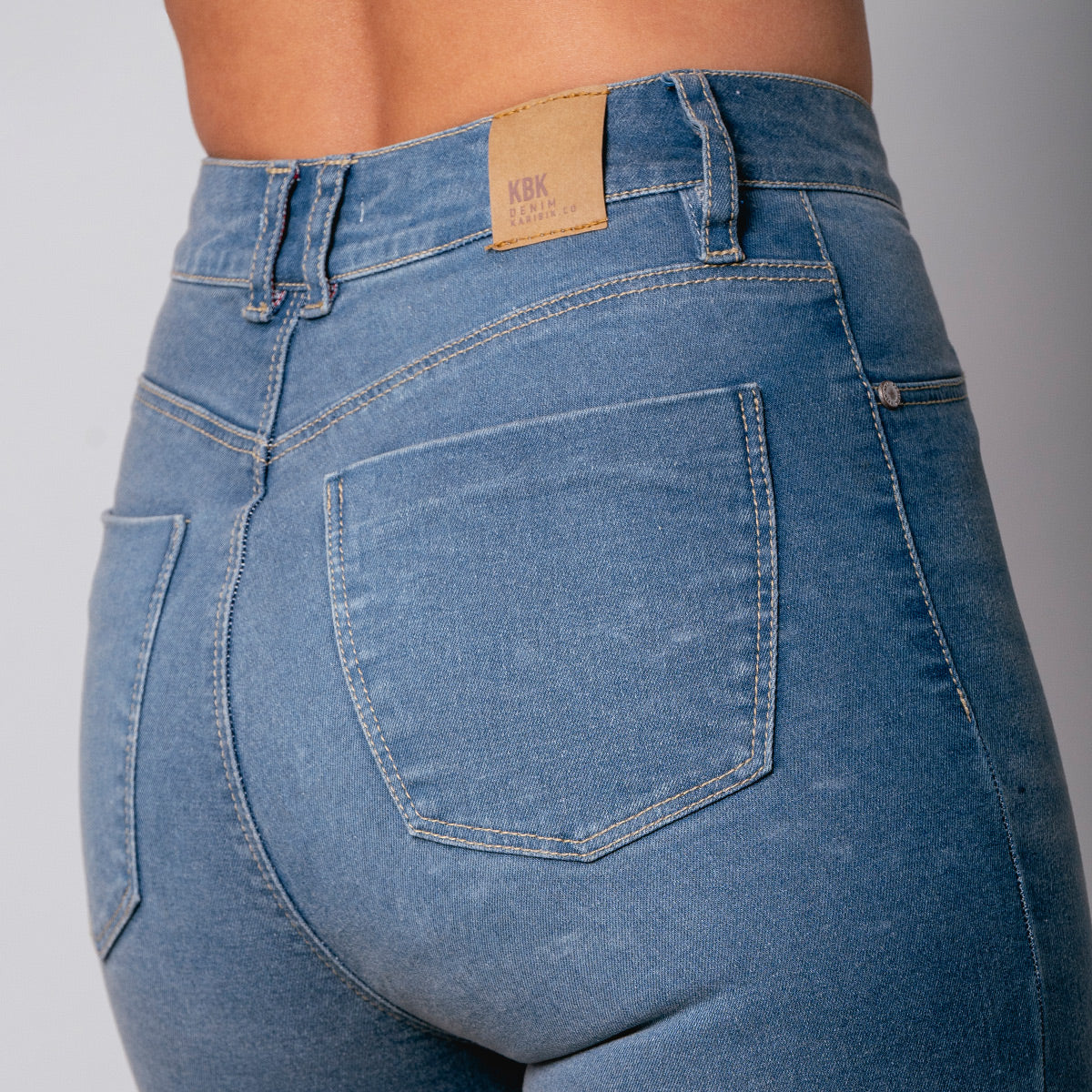 JEAN SKINNY TALLE ALTO LOBU