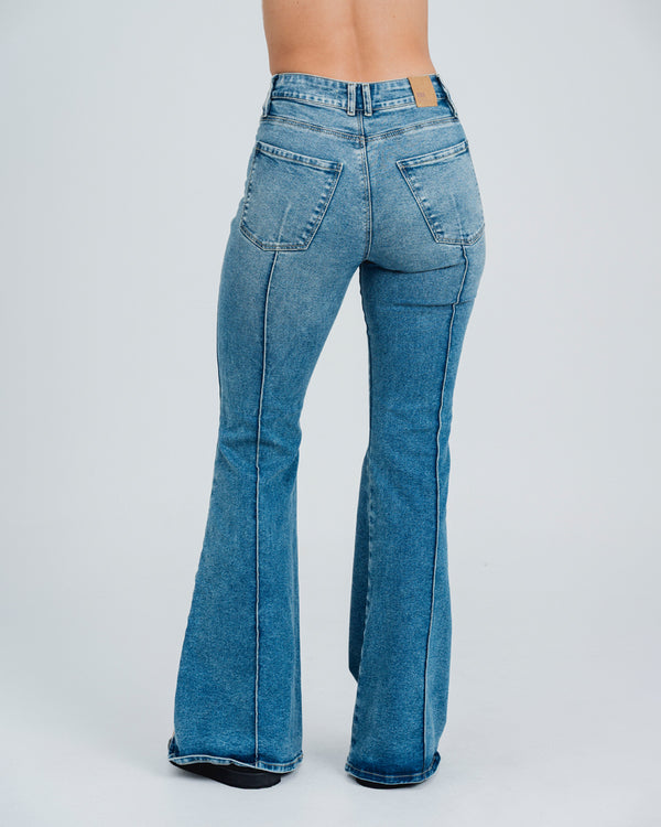 JEAN FLARE TALLE ALTO JULIO
