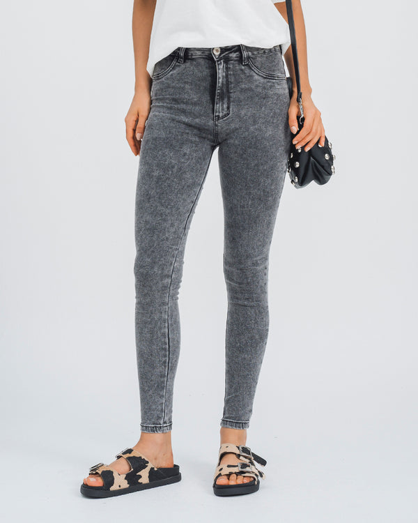 JEAN SKINNY TALLE ALTO ILYRA