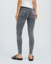 JEAN SKINNY TALLE ALTO ILYRA
