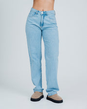 JEAN MOMFIT BOTA AJUS TALLE ALTO LUCIO