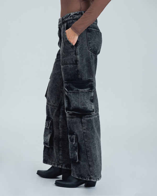 JEAN DADFIT DESCADERADO OMARI
