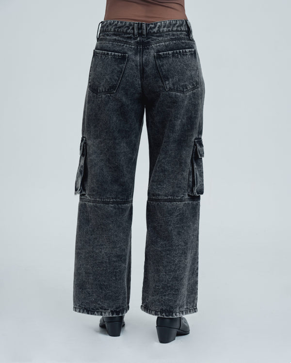 JEAN DADFIT DESCADERADO OMARI