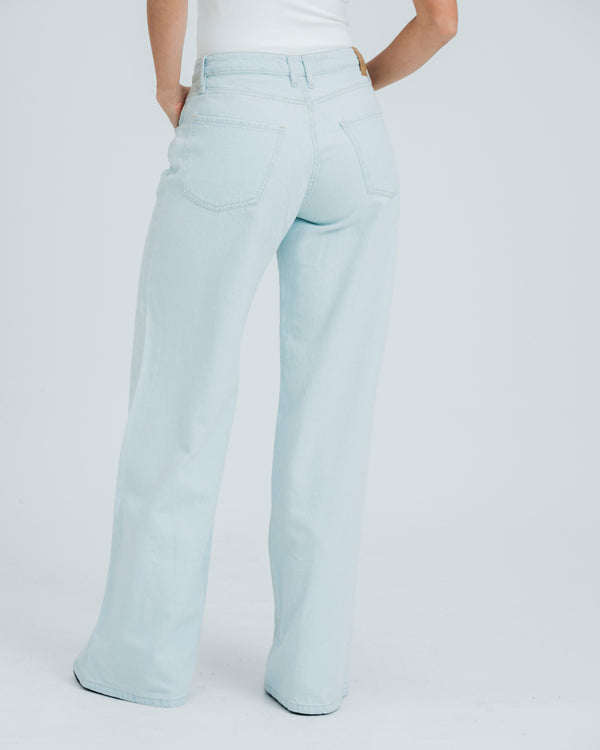 JEAN WIDE LEG TALLE ALTO BRILA