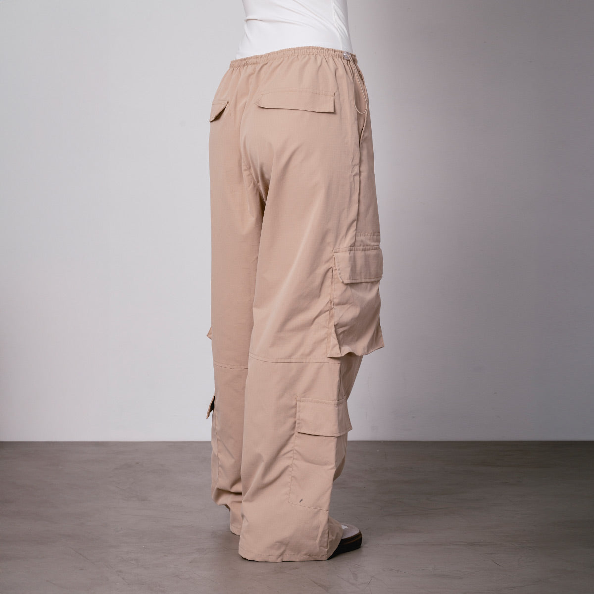 PANTALON PARACHUTE TALLE MEDIO TRISTA