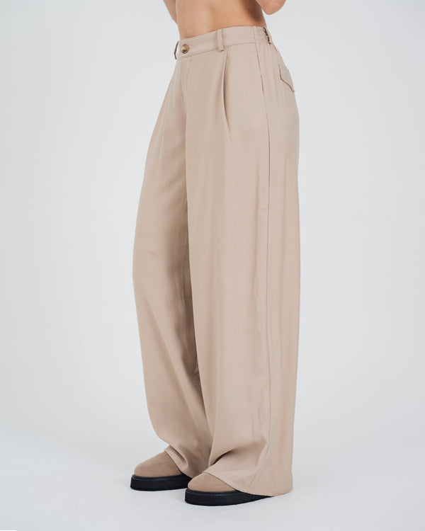 PANTALON BOTA AMPLIA TALLE ALTO DANTE