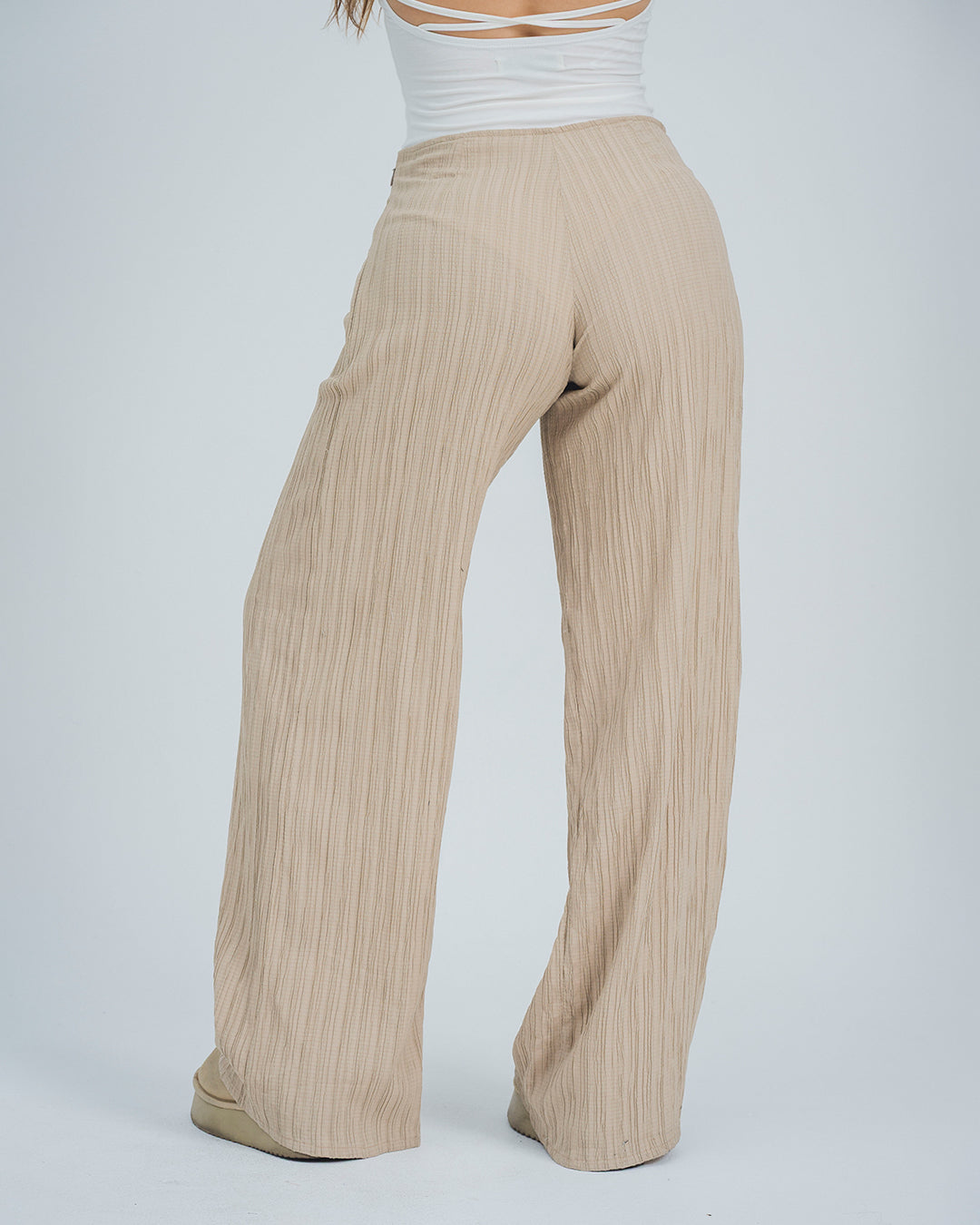 PANTALON BOTA AMPLIA TALLE MEDIO DELIRIO