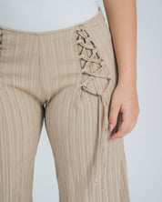 PANTALON BOTA AMPLIA TALLE MEDIO DELIRIO