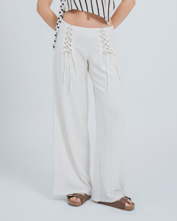PANTALON BOTA AMPLIA TALLE MEDIO ELIN