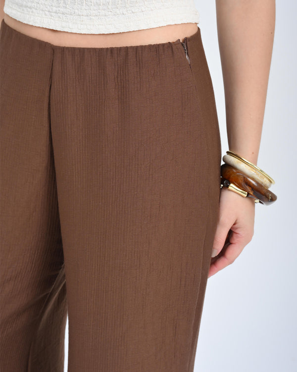 PANTALON BOTA AMPLIA TALLE MEDIO NARO