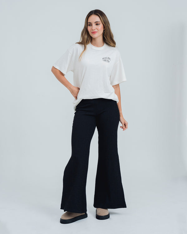 PANTALON BOTA AMPLIA TALLE MEDIO LEILA