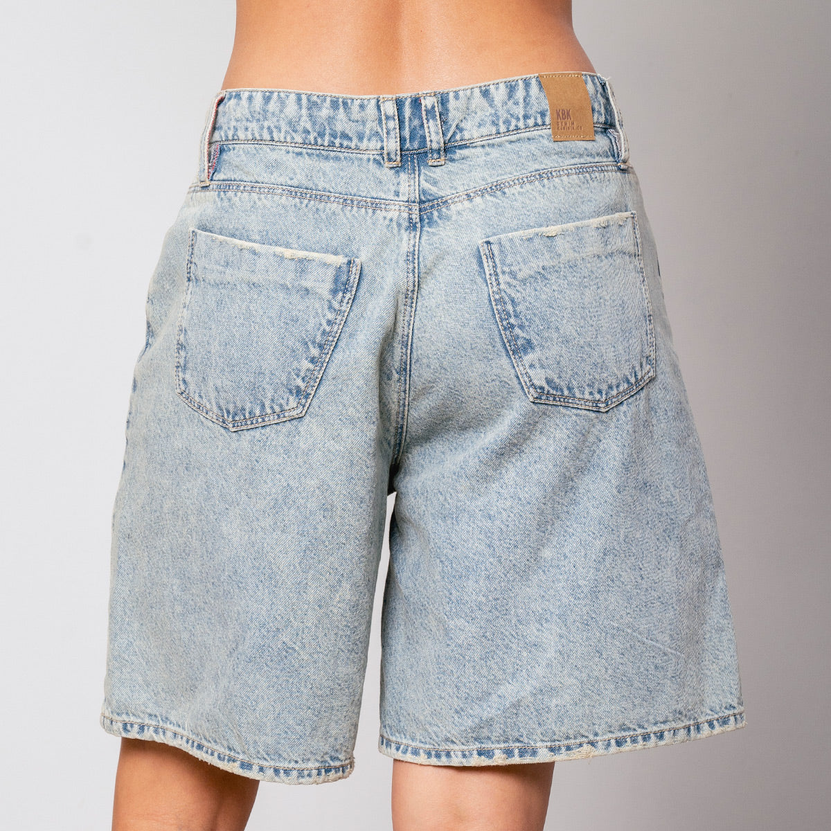 SHORT MOMFIT TALLE MEDIO COPS