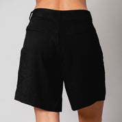 SHORT CLASICO TALLE MEDIO GUILO