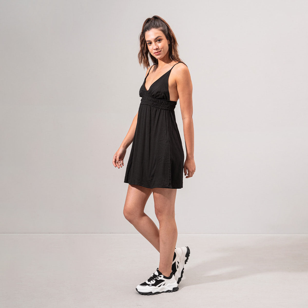 VESTIDO AMPLIO CORTO TIRAS GRINE