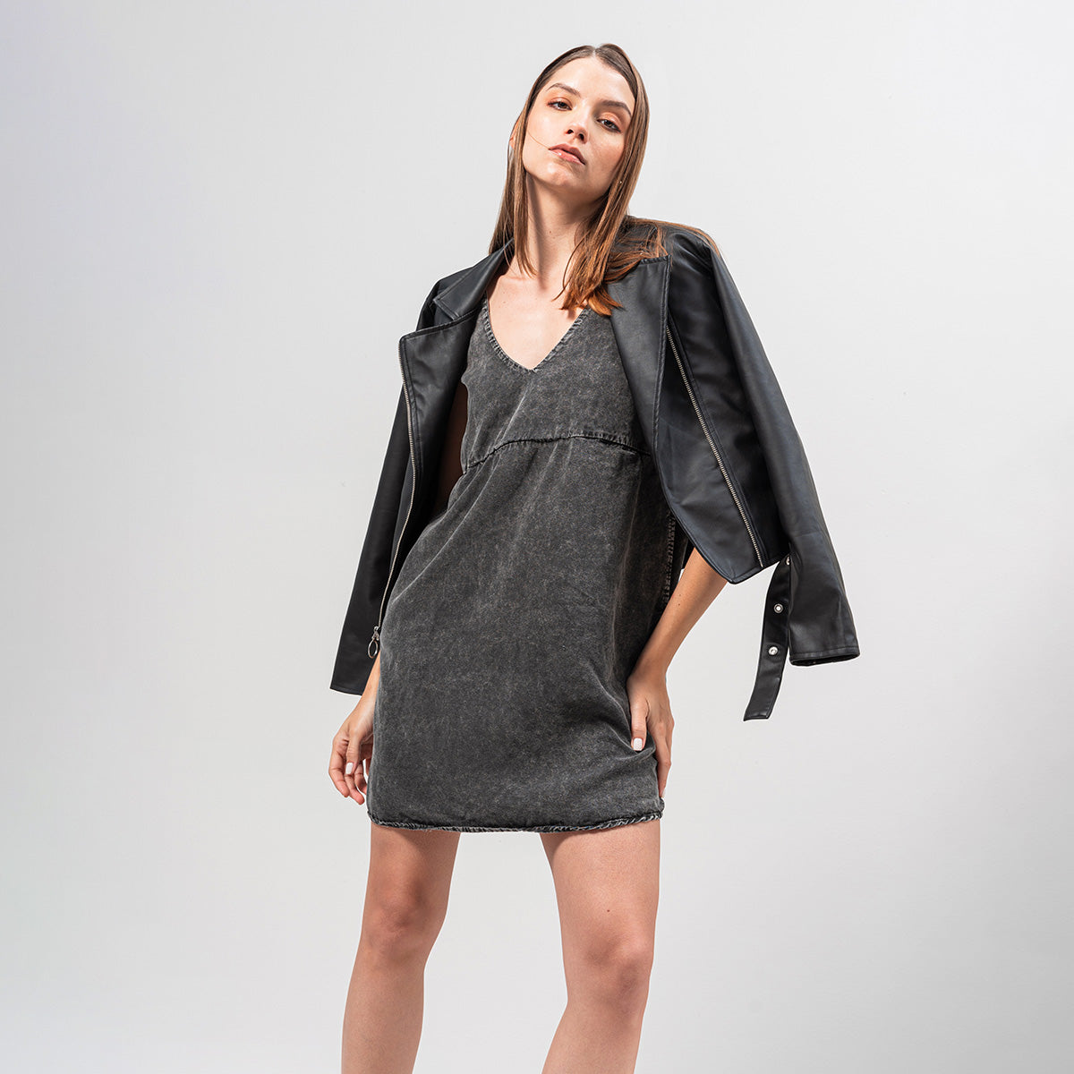 VESTIDO AMPLIO CORTO MANGA SISA ALGO