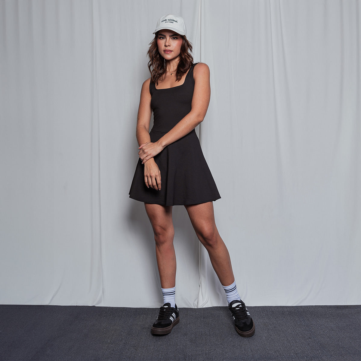 VESTIDO AJUSTADO CORTO MANGA SISA TIGUE