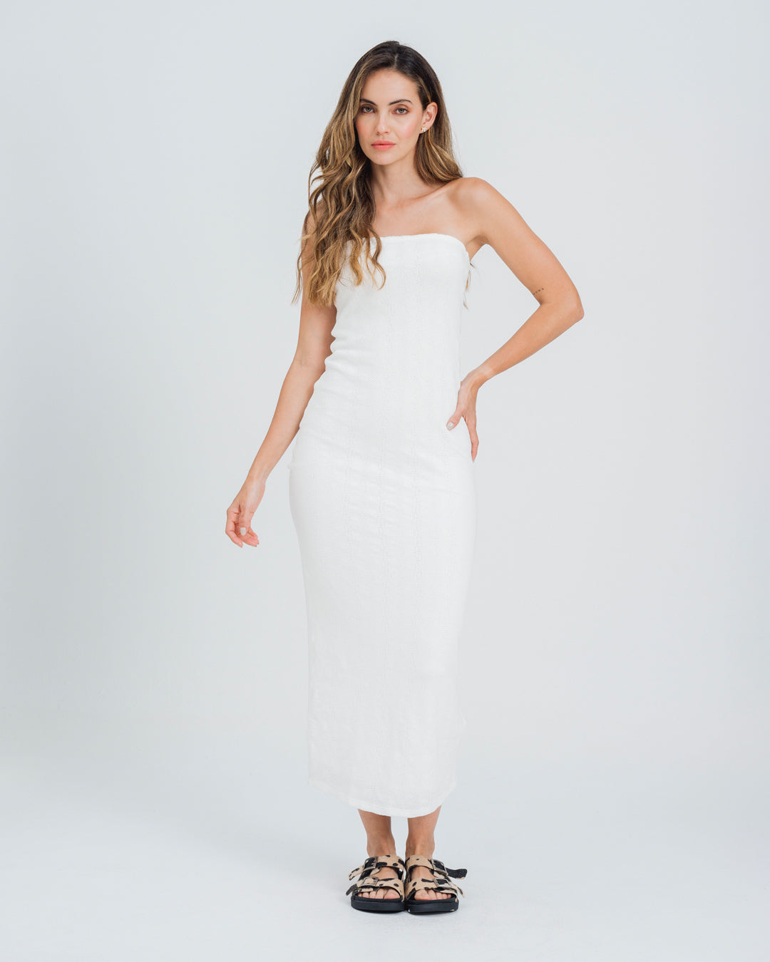 VESTIDO AJUSTADO LARGO STRAPLESS NELLI
