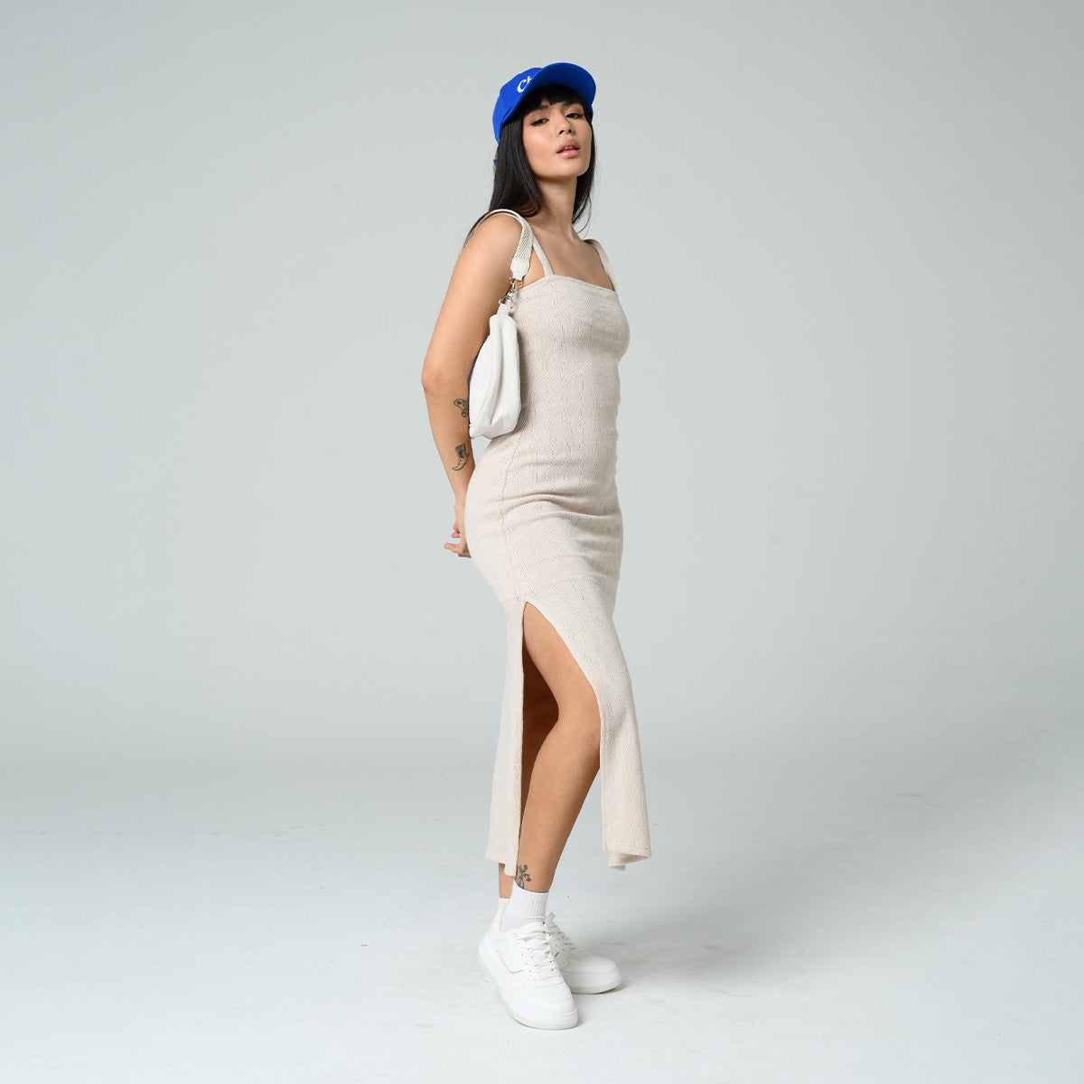 VESTIDO MIDI AJUSTADO TIRAS HASHI