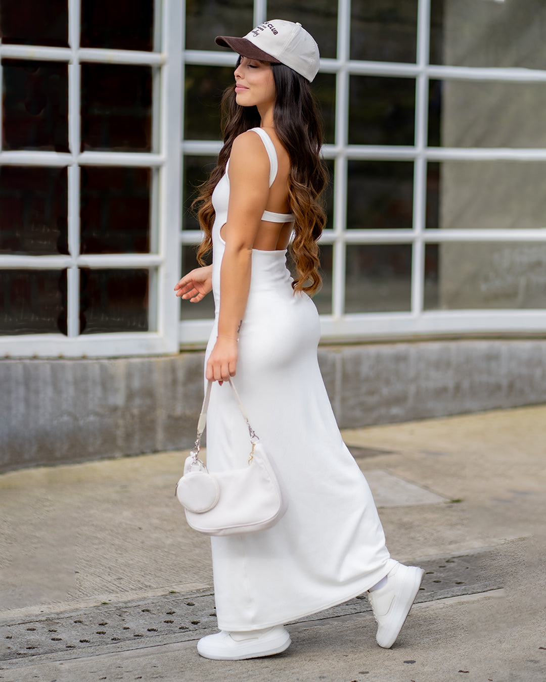 VESTIDO AJUSTADO LARGO TIRAS MARCOS