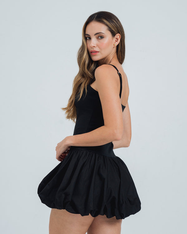 VESTIDO AJUSTADO CORTO TIRAS BENI