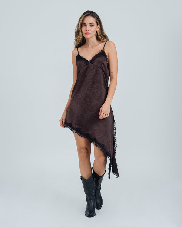 VESTIDO AMPLIO CORTO TIRAS OCRE