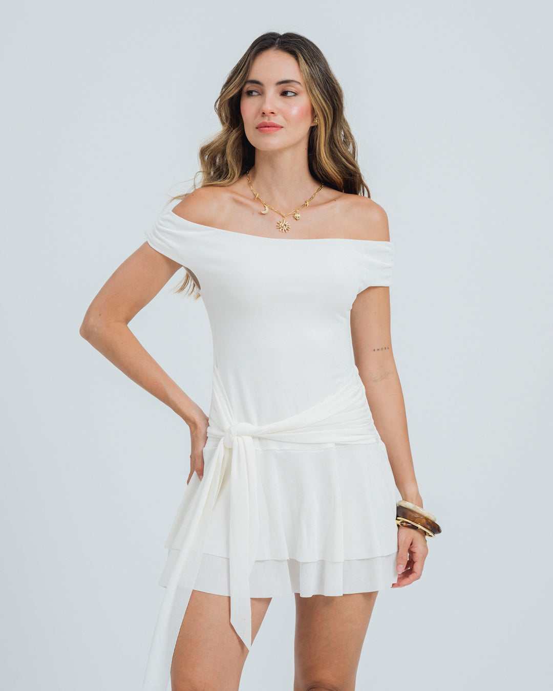 VESTIDO AJUSTADO CORTO OFF SHOULDER IVHY
